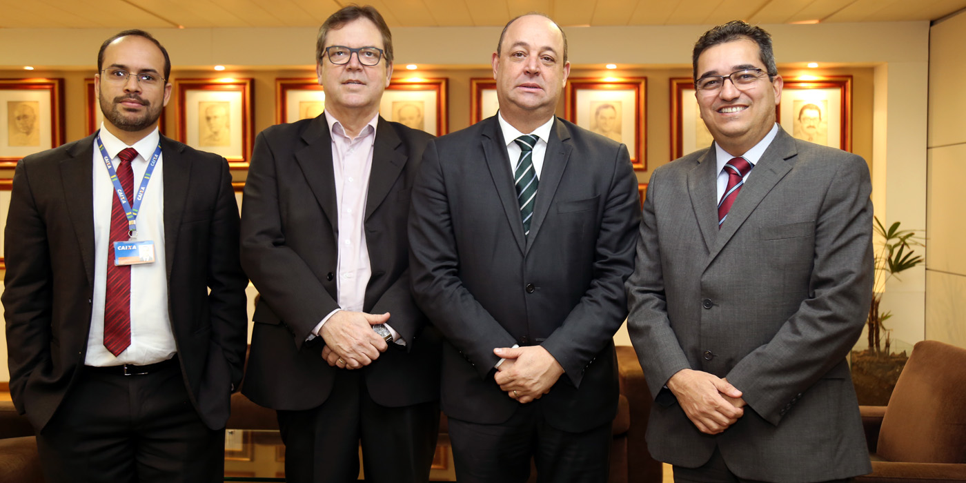 O presidente recebeu os representantes da CEF no Salão Nobre (Foto: Thiago Rios Gomes)
